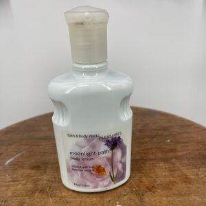 Vintage Bath & Body Works White Moonlight Path Body Lotion - Not Full